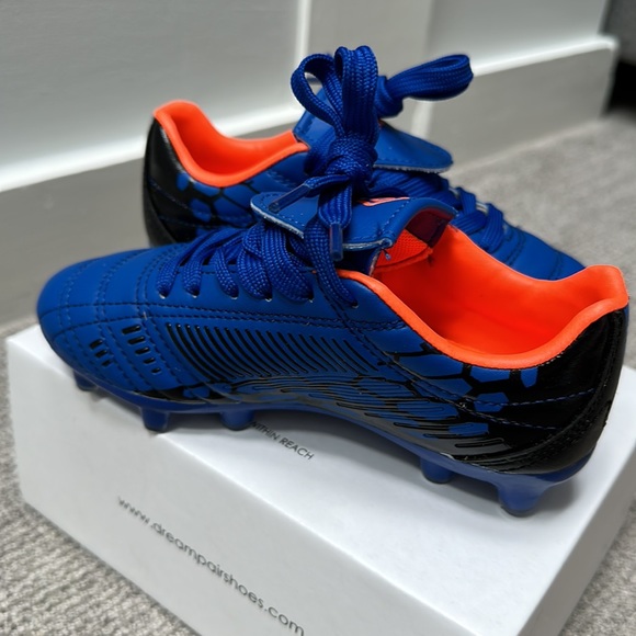 Dreampairs Childrens Soccer Cleats - Bright Blue, Little Kid Size 11 - Picture 3 of 4